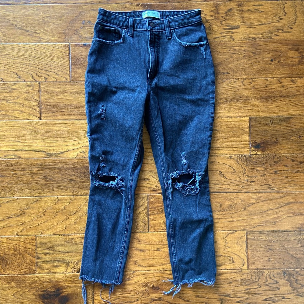A&F Curve Love Skinny High Rise Distressed Black Denim Jeans 26 / 2s